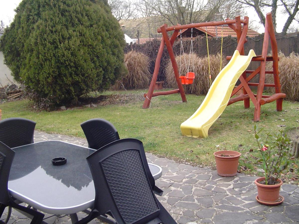 Villa Ametyst Štúrovo Exteriér fotografie